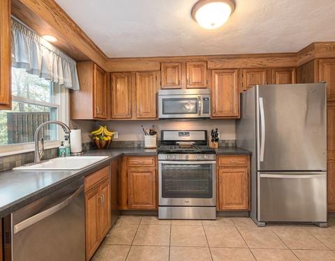 8 Oak Ridge Dr #3, Maynard, MA 01754 photo 11