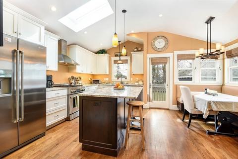 308 Central Ave, Needham, MA 02494 photo 10