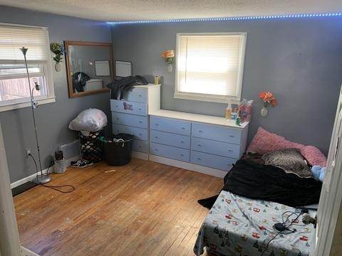 33 Schley St, Springfield, MA 01109 photo 9