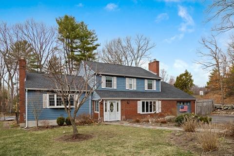 28 Fox Run, Reading, MA 01867 photo 1