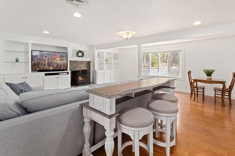 28 Fox Run, Reading, MA 01867 photo 6