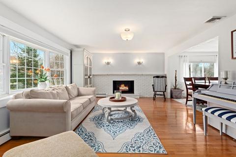 28 Fox Run, Reading, MA 01867 photo 14