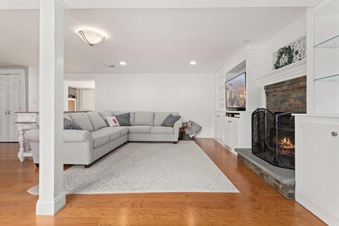 28 Fox Run, Reading, MA 01867 photo 7