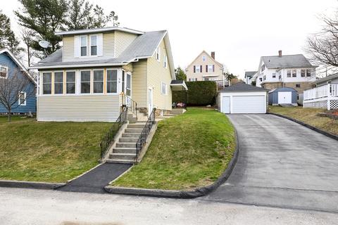 48 Proctor St, Worcester, MA 01606 photo 2