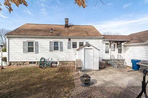 2 Emerald Ave, Lawrence, MA 01843 photo 4