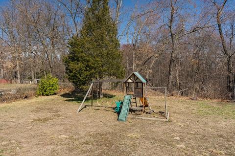 101 Stuart St, Springfield, MA 01119 photo 11