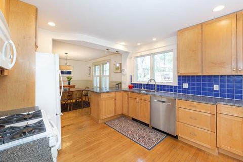 237 Appleton St, Arlington, MA 02476 photo 15