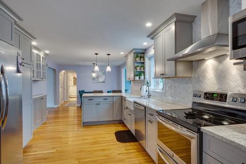 10 Floyd St, Saugus, MA 01906 photo 7