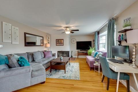 10 Floyd St, Saugus, MA 01906 photo 3