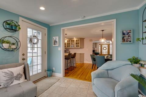 10 Floyd St, Saugus, MA 01906 photo 11