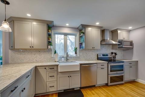 10 Floyd St, Saugus, MA 01906 photo 6