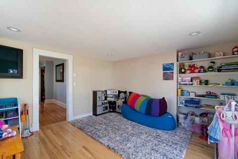 79 Border St, Dedham, MA 02026 photo 15
