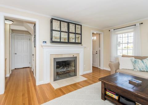 32 Arch St, Needham, MA 02492 photo 3