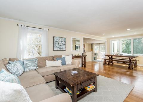 32 Arch St, Needham, MA 02492 photo 4