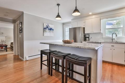 19 Taft St, Marblehead, MA 01945 photo 11