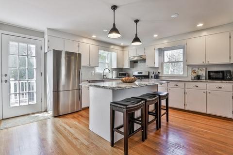 19 Taft St, Marblehead, MA 01945 photo 10