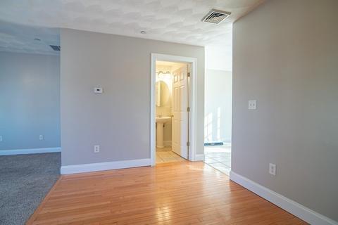 5239 N Main St #2, Fall River, MA 02720 photo 4