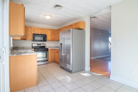 5239 N Main St #2, Fall River, MA 02720 photo 21