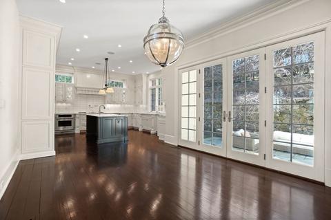 49 Lee St, Brookline, MA 02445 photo 6