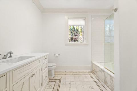 49 Lee St, Brookline, MA 02445 photo 24