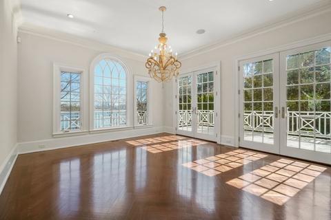 49 Lee St, Brookline, MA 02445 photo 9