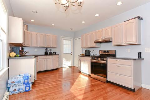 96 Winter St, Saugus, MA 01906 photo 8