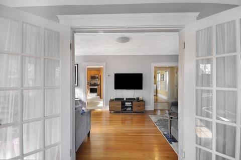 82 Menotomy Rd, Arlington, MA 02476 photo 4