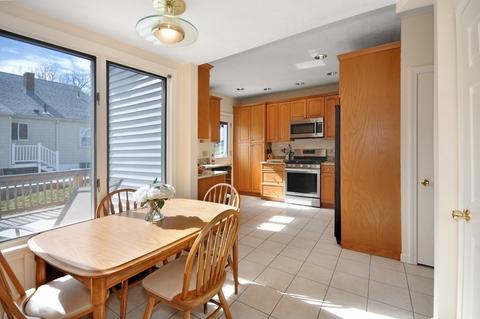 82 Menotomy Rd, Arlington, MA 02476 photo 16