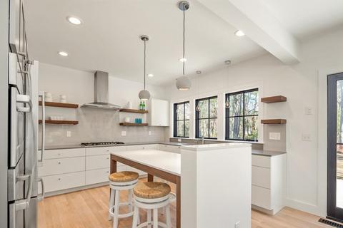94 Ward, Hingham, MA 02043 photo 3