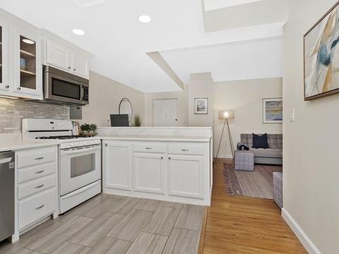 38 Juniper St #104, Brookline, MA 02445 photo 9