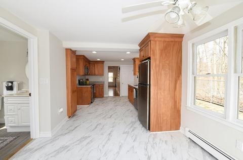 22 Lewis Ct, Hingham, MA 02043 photo 10
