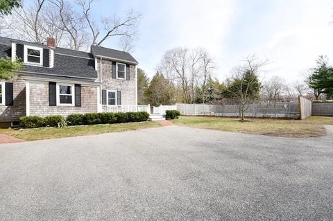 22 Lewis Ct, Hingham, MA 02043 photo 4