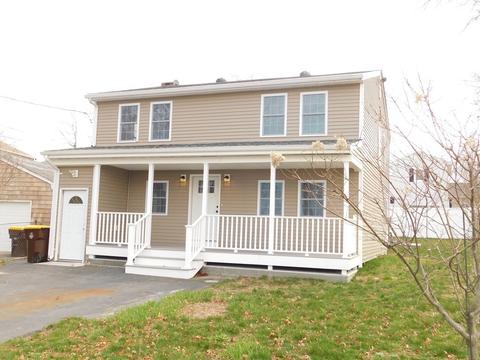 1031 Newhall St, Fall River, MA 02721 photo 2