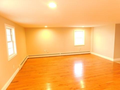 1031 Newhall St, Fall River, MA 02721 photo 10