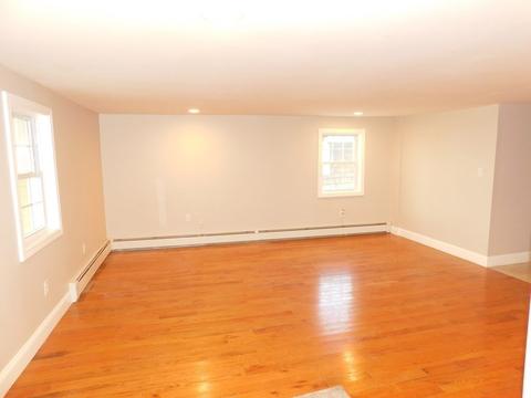 1031 Newhall St, Fall River, MA 02721 photo 9