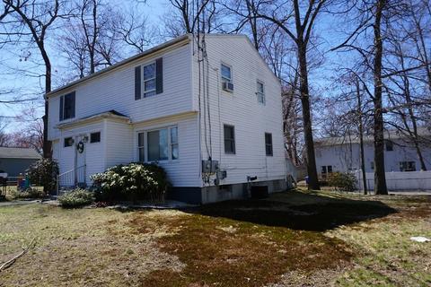 108 Carr St, Springfield, MA 01118 photo 3