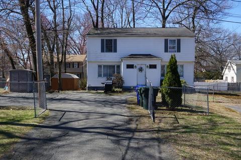 108 Carr St, Springfield, MA 01118 photo 1
