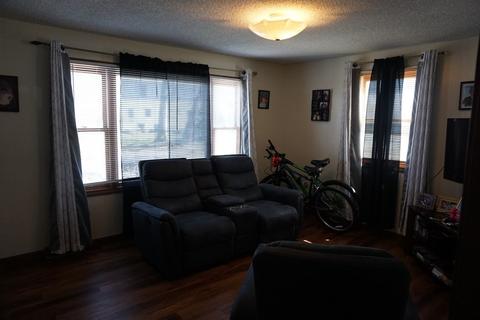 108 Carr St, Springfield, MA 01118 photo 8