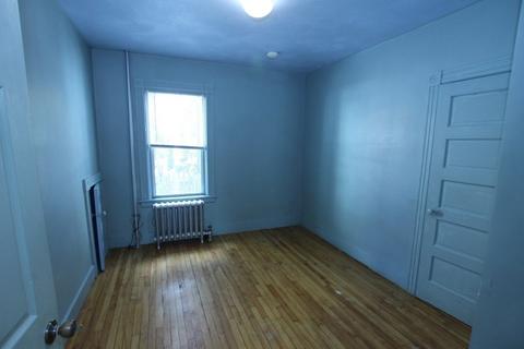 19 Maple Tree Ln, Worcester, MA 01602 photo 3