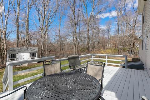 49 Trinity Cir, Attleboro, MA 02703 photo 3