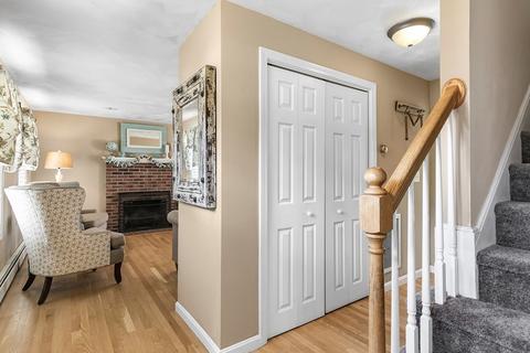 49 Trinity Cir, Attleboro, MA 02703 photo 13
