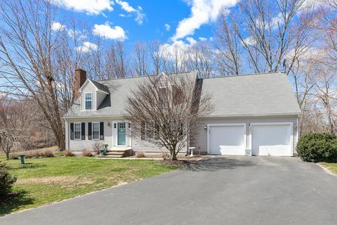 49 Trinity Cir, Attleboro, MA 02703 photo 1
