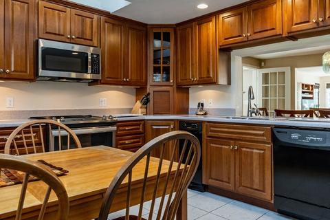 41 Grasmere Rd, Needham, MA 02494 photo 13