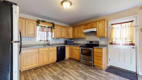 35 Hall Rd, Webster, MA 01570 photo 5