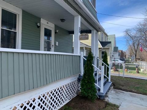 30 Hunter Pl, Springfield, MA 01109 photo 4