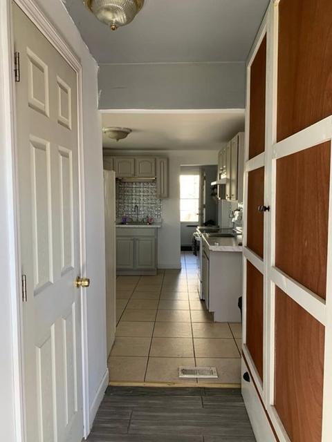 30 Hunter Pl, Springfield, MA 01109 photo 8