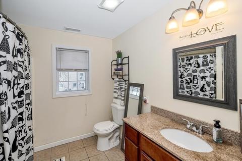 77 Laurence St, Springfield, MA 01104 photo 14