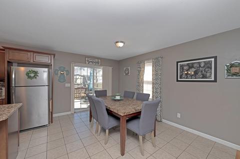 77 Laurence St, Springfield, MA 01104 photo 6