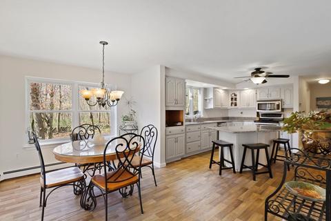 18 Cadman Rd, Mendon, MA 01756 photo 9