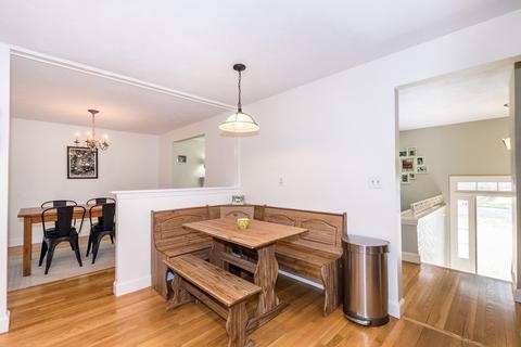 21 Longmeadow Dr, Canton, MA 02021 photo 12